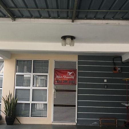 Miker Homestay Seri Iskandar Exterior foto